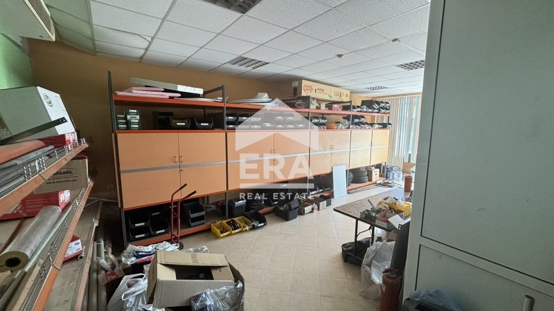 Продава МАГАЗИН, гр. Велико Търново, Акация, снимка 5 - Магазини - 56018190
