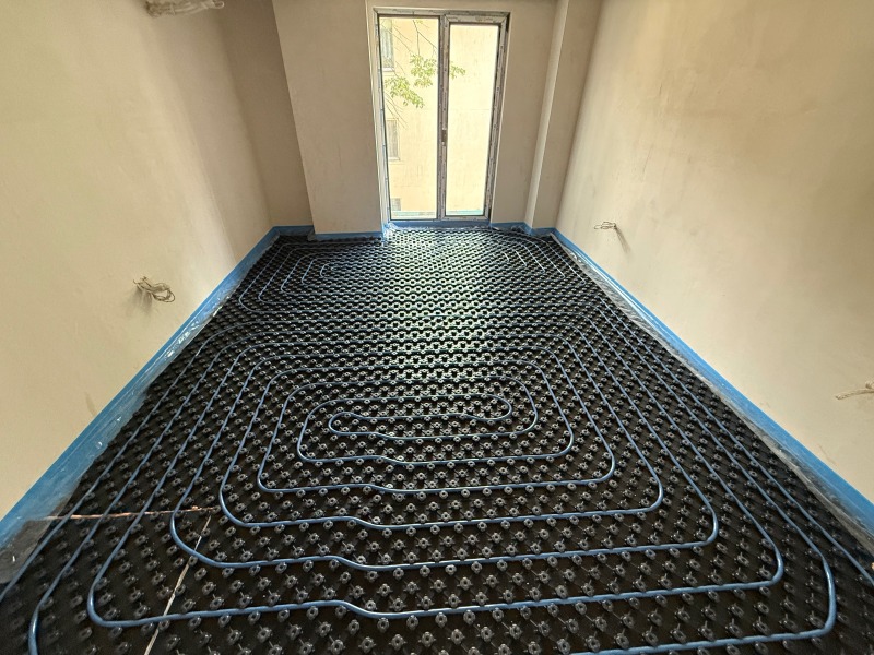 De vânzare  1 dormitor Pernic , Țentâr , 98 mp | 85956589 - imagine [17]