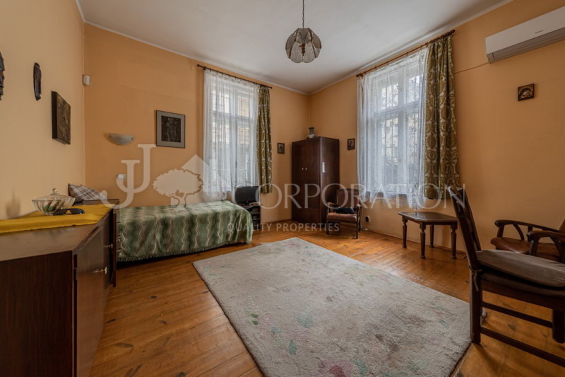Προς πώληση  Γραφείο Σοφηια , ΤΣενταρ , 106 τ.μ | 59572328