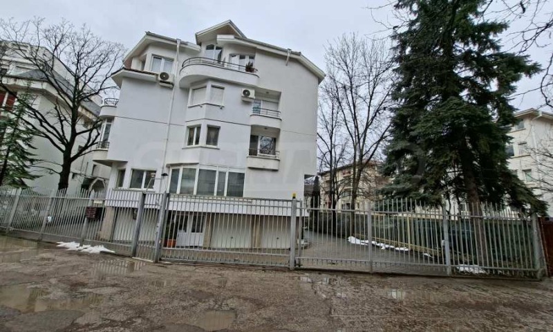 Продава ГАРАЖ, ПАРКОМЯСТО, гр. София, Витоша, снимка 2 - Гаражи и паркоместа - 53439017