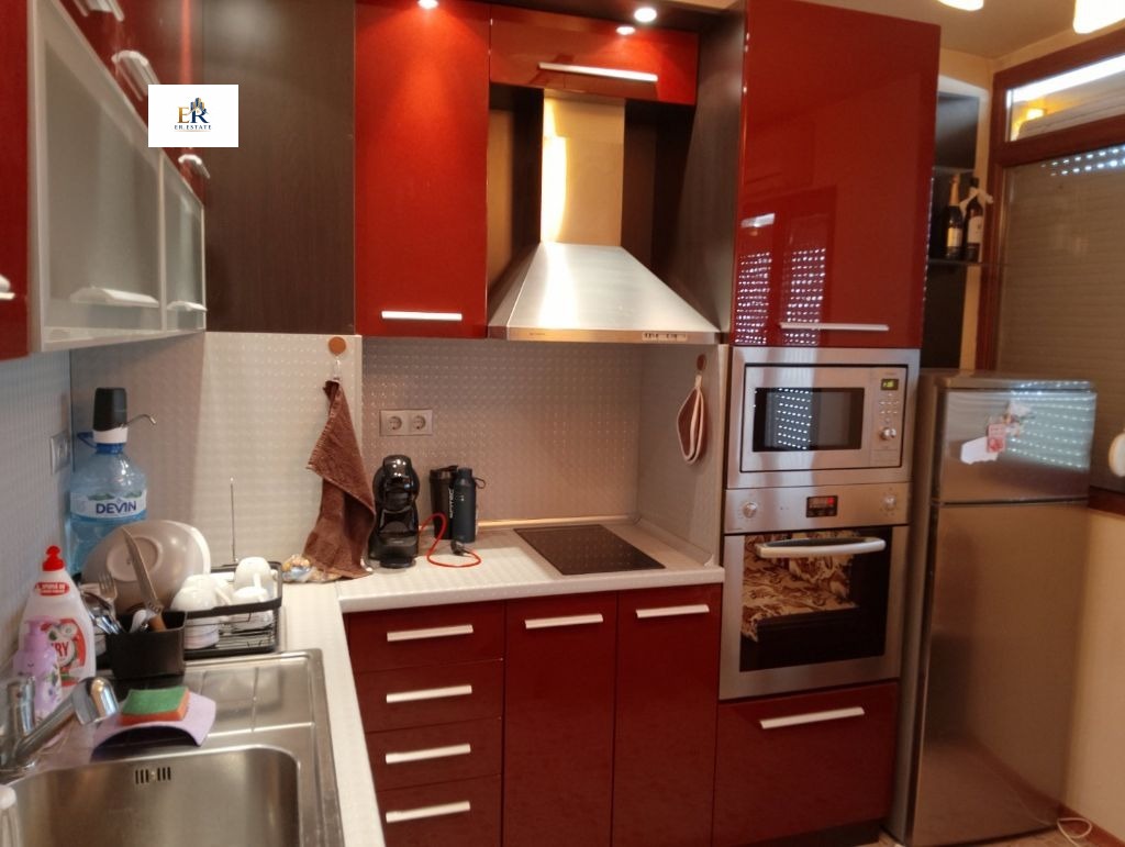 Продава 2-СТАЕН, гр. Плевен, Сторгозия, снимка 2 - Апартаменти - 56211741