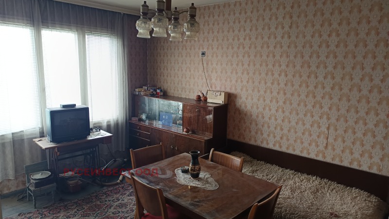 Продава 3-СТАЕН в град Русе, Дружба 1 - 90 кв.м / 155 000 € » 303 153.65 лв., РУСЕИНВЕСТ ООД