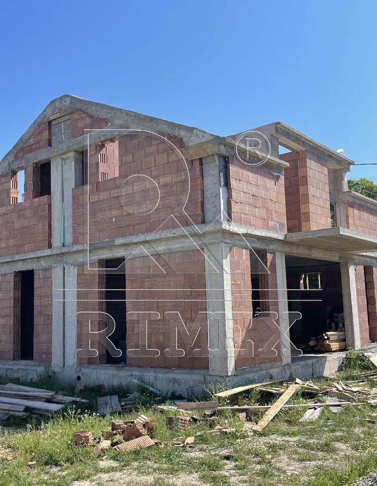 Продава  Къща, област Пловдив, с. Скутаре •  130 000 EUR • ID 76348397 — holmes.bg - [1] 