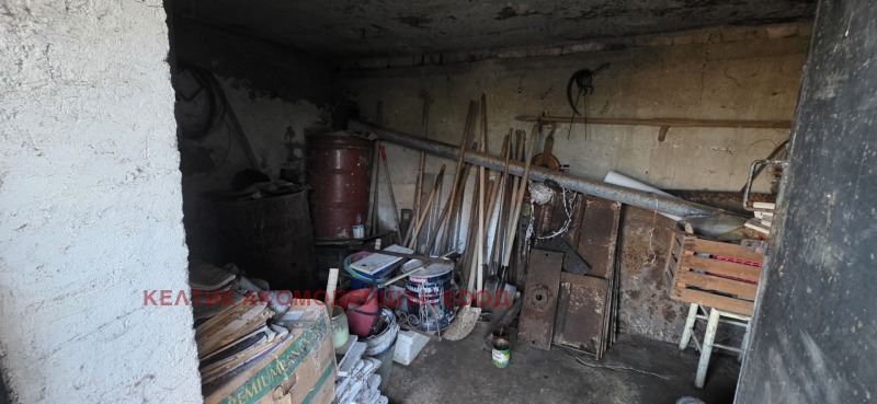 Продава ВИЛА, с. Дяково, област Кюстендил, снимка 8 - Вили - 52441896