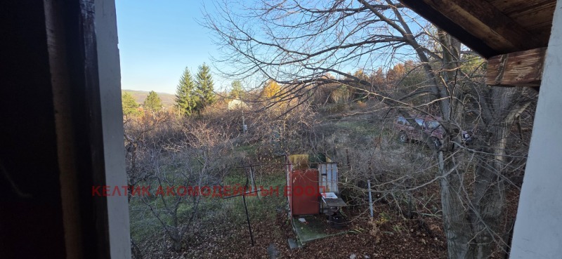 Продава ВИЛА, с. Дяково, област Кюстендил, снимка 14 - Вили - 52441896