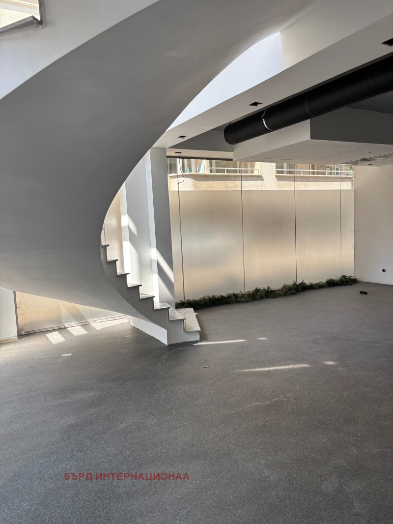 Myytävänä  Myymälä Sofia , Tsentar , 834 neliömetriä | 96366209 - kuva [5]