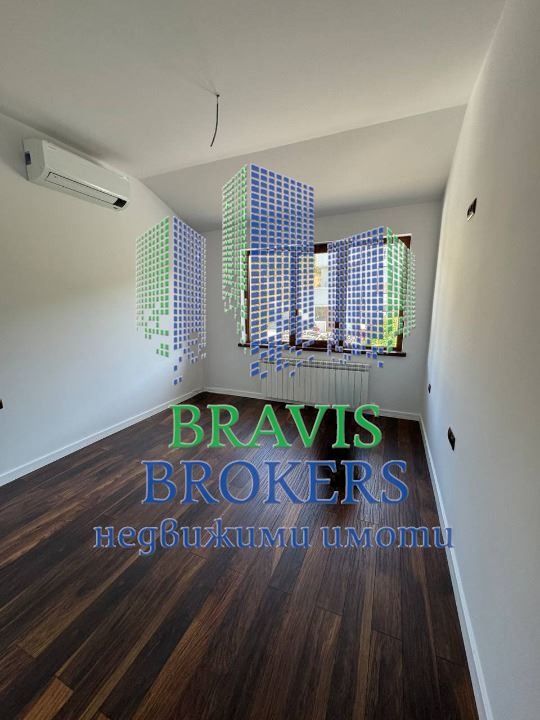Till salu  Hus region Dobrich , Obrotjistje , 300 kvm | 37212827 - bild [10]