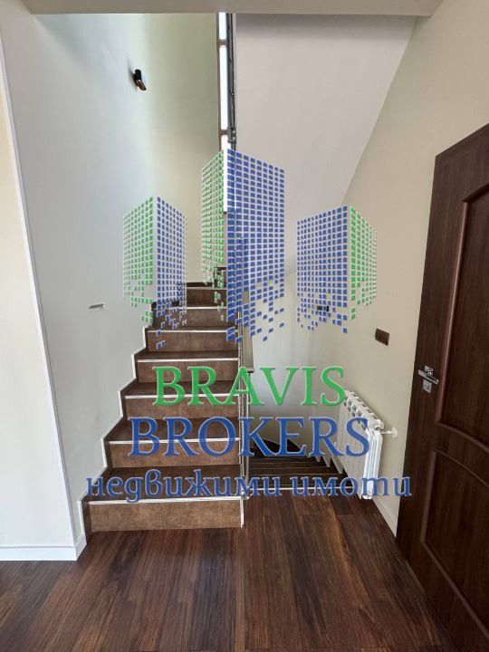 Till salu  Hus region Dobrich , Obrotjistje , 300 kvm | 37212827 - bild [8]