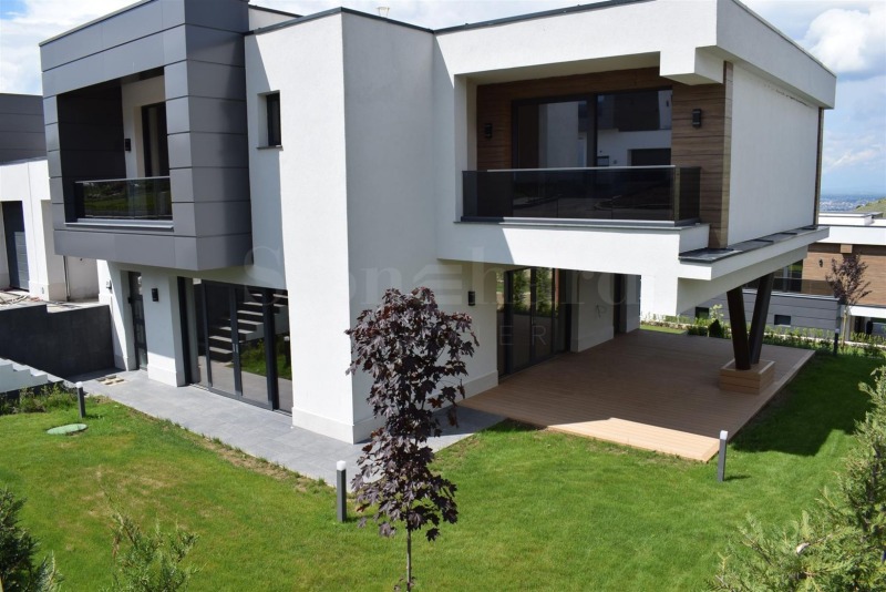 Te koop  Huis regio Plovdiv , Markovo , 265 m² | 75669782