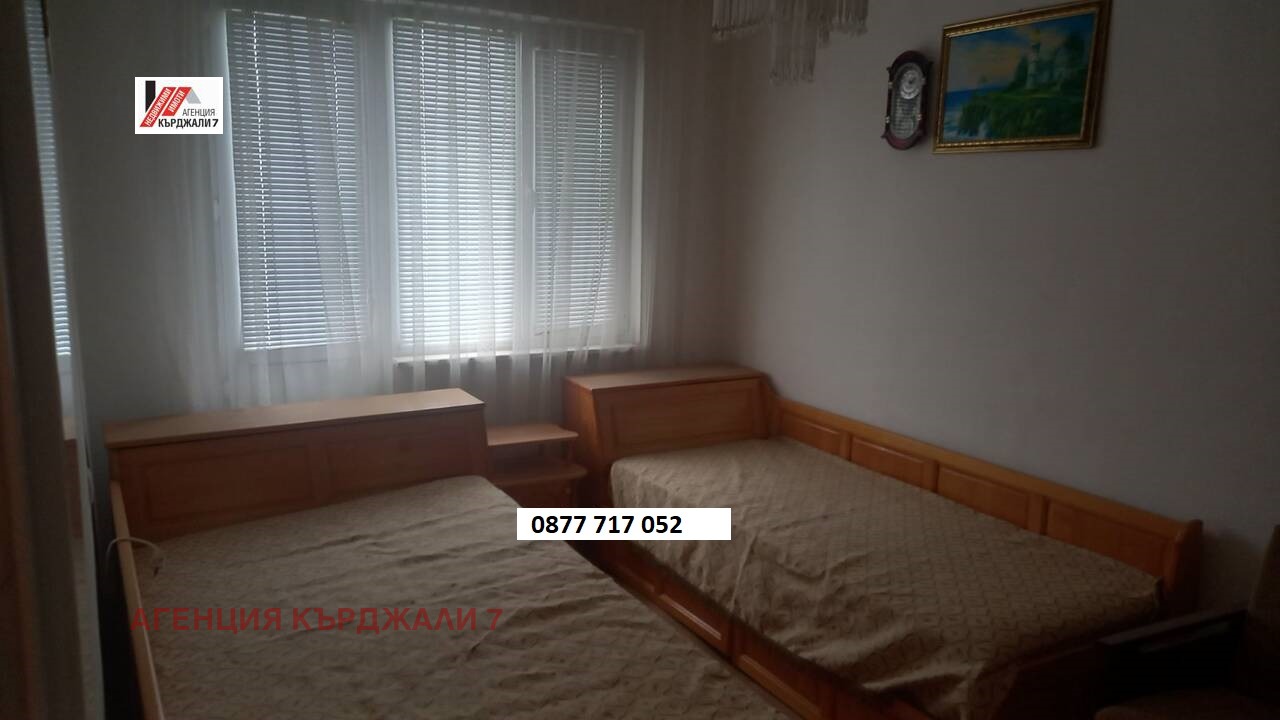 Продава 2-СТАЕН, гр. Кърджали, Център