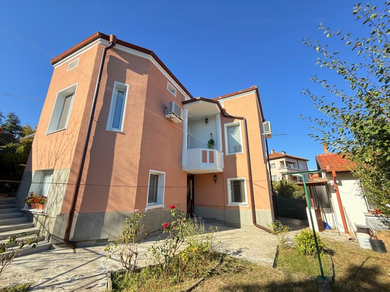 Продава КЪЩА в град Габрово, Център - 181 кв.м / 220 000 € » 430 282.60 лв., РЕГЕНТ