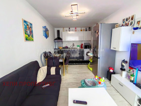 1 quarto k.k. Slantchev briag, região Burgas 2
