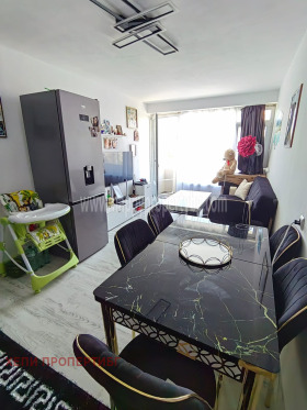 1 quarto k.k. Slantchev briag, região Burgas 1
