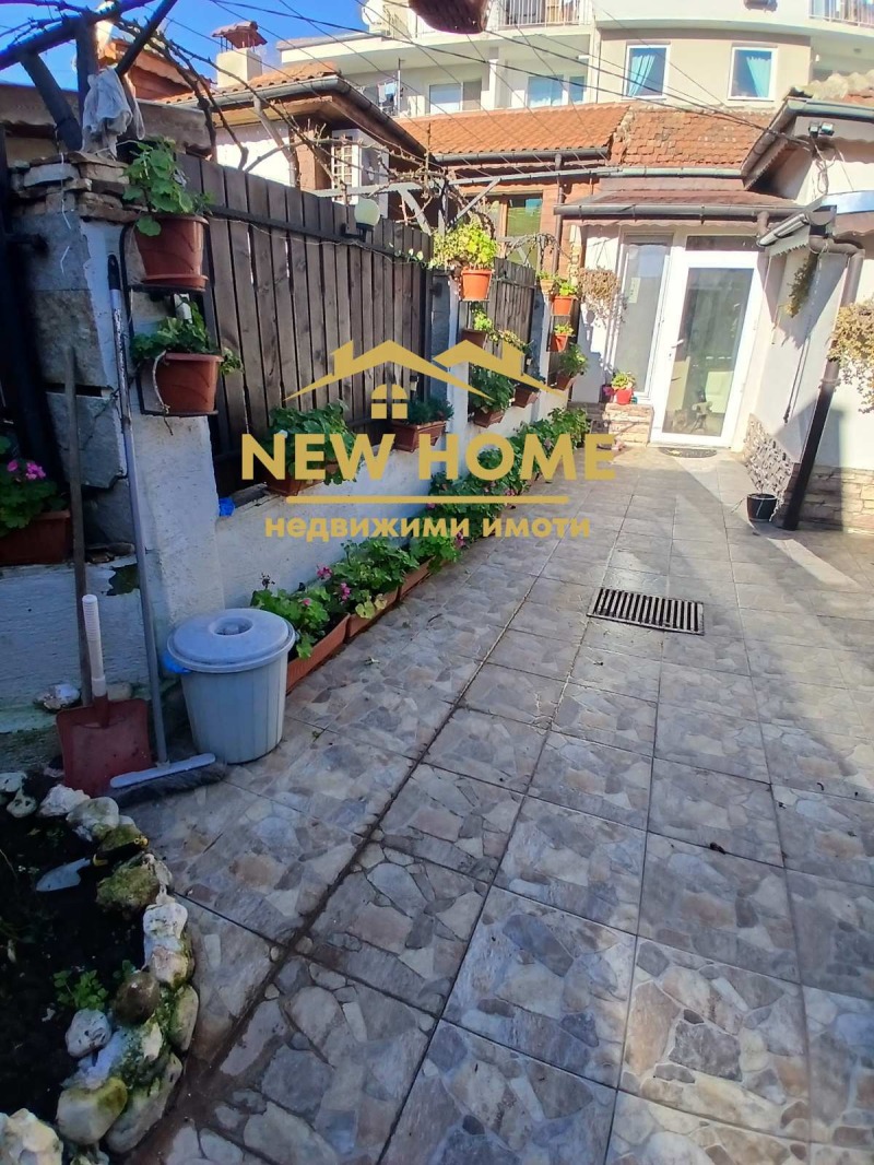 Продава КЪЩА, гр. Добрич, Кралска зона, снимка 16 - Къщи - 52543699