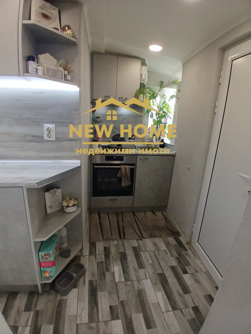 Продава КЪЩА, гр. Добрич, Кралска зона, снимка 8 - Къщи - 52543699