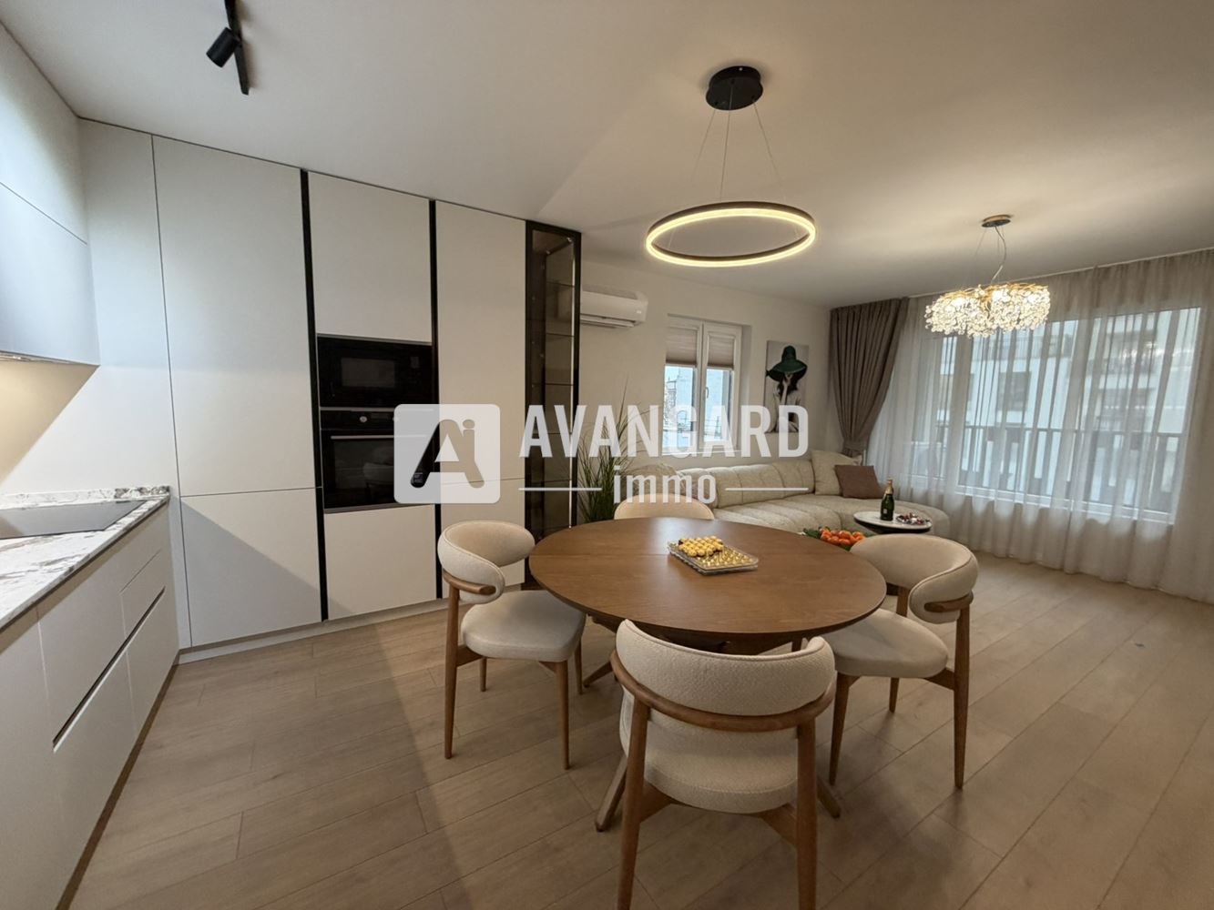 Продава 3-СТАЕН, гр. Варна, Център, снимка 4 - Апартаменти - 53951385