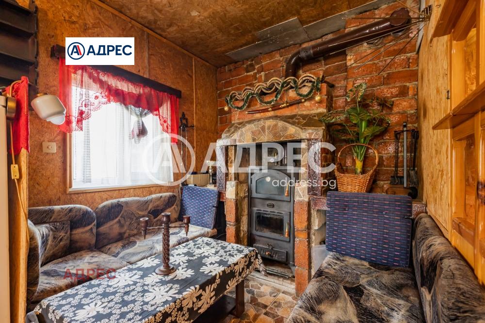Продава КЪЩА, с. Изгрев, област Варна, снимка 2 - Къщи - 56497235
