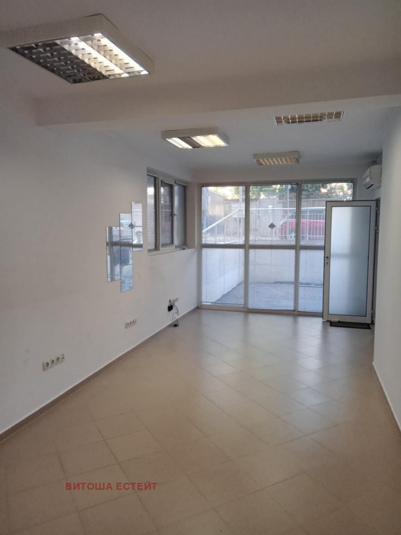 Продава ОФИС в град София, Център - 43 кв.м / 120 000 € » 234 699.60 лв., ВИТОША ЕСТЕЙТ