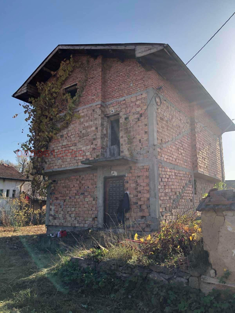 Till salu  Villa region Sofia , Karapolci , 221 kvm | 95884217 - bild [2]