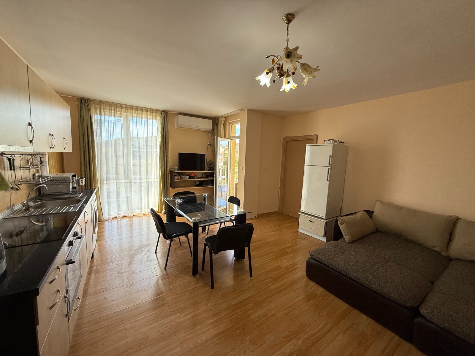 Продава 3-СТАЕН, гр. Приморско, област Бургас, снимка 5 - Апартаменти - 54659426