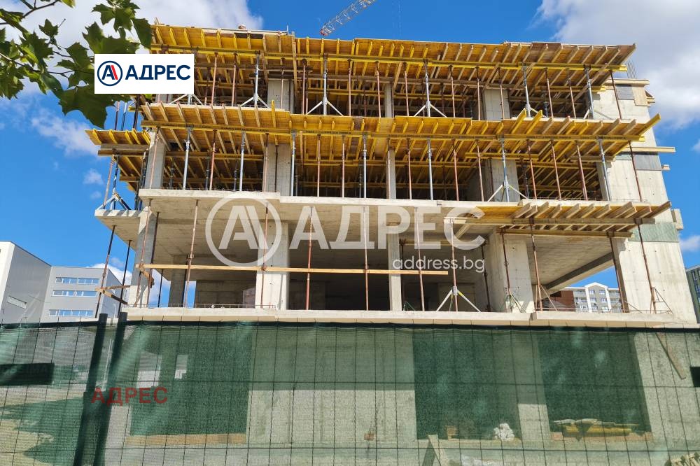 Продава МАГАЗИН, гр. Варна, Владислав Варненчик 1, снимка 2 - Магазини - 55171591