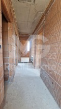 Продава КЪЩА, област Пловдив, с. Марково • 295000 € / 576969.85 лв. • 45040192 6