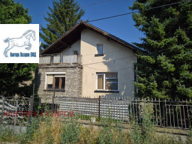 Huis Dragitsjevo, regio Pernik 1