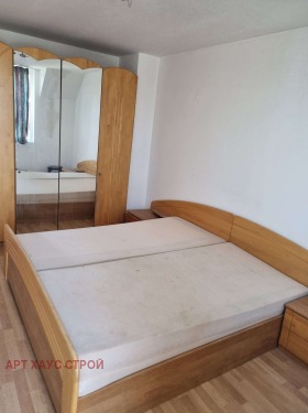 2 Schlafzimmer Zona B-18, Sofia 9