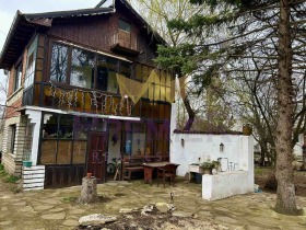 Продажба на имоти в с. Безводица, област Добрич - изображение 3 