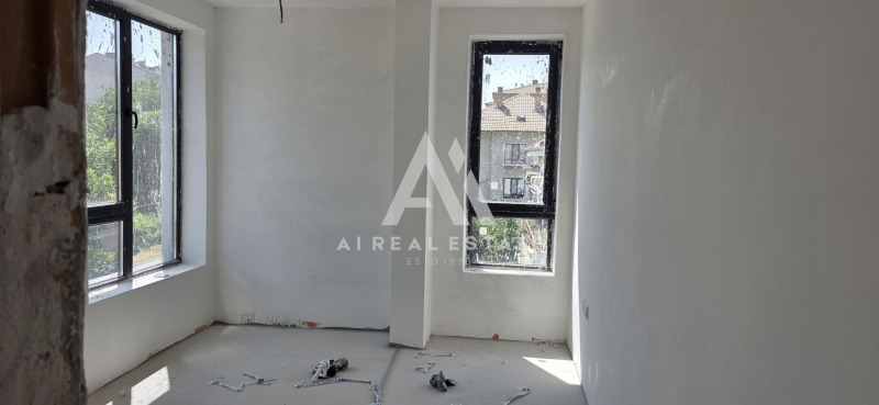 Satılık  2 yatak odası Pleven , 9-ti kvartal , 90 metrekare | 60870447 - görüntü [5]