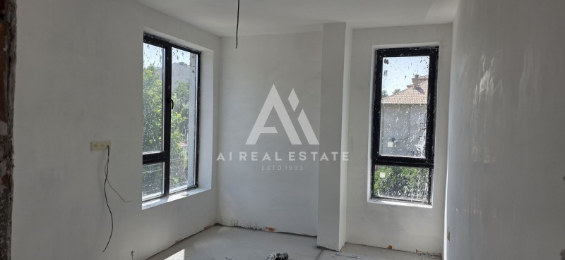 Satılık  2 yatak odası Pleven , 9-ti kvartal , 90 metrekare | 60870447 - görüntü [6]
