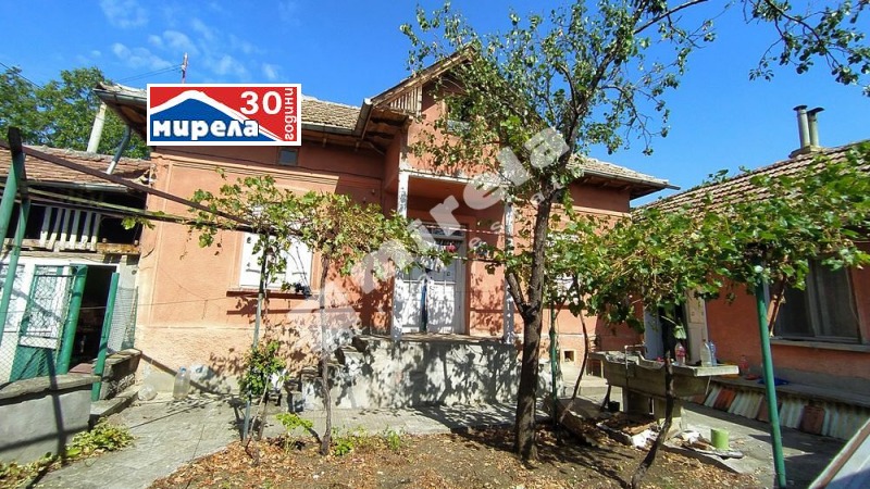 Продава КЪЩА, гр. Сухиндол, област Велико Търново, снимка 1 - Къщи - 42597065