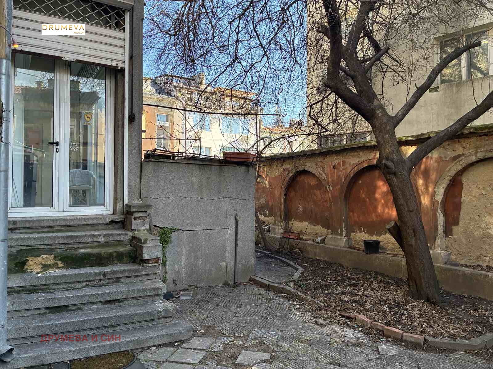 Продава ЕТАЖ ОТ КЪЩА, гр. Варна, Център, снимка 14 - Етаж от къща - 49574142