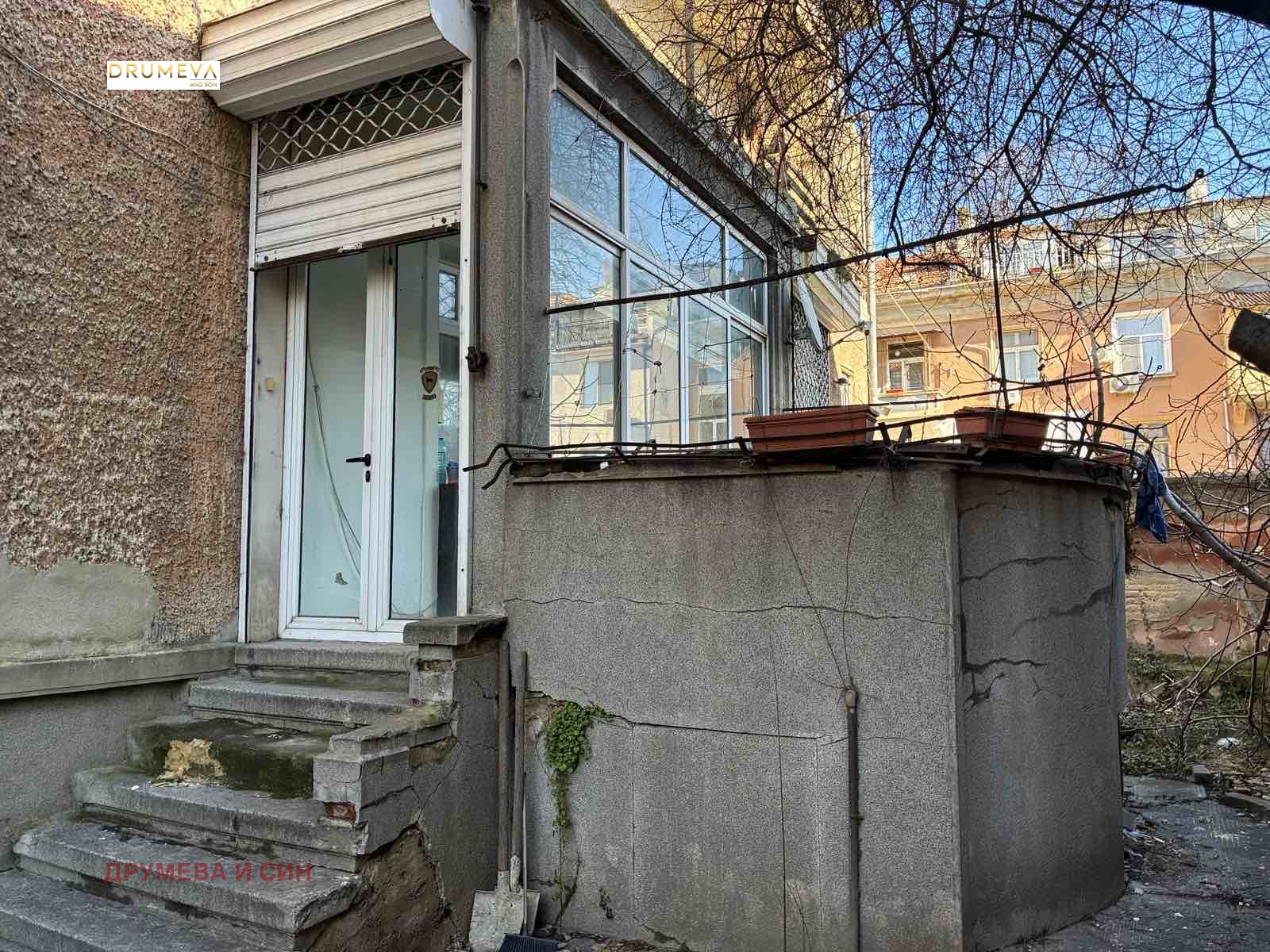 Продава ЕТАЖ ОТ КЪЩА, гр. Варна, Център, снимка 2 - Етаж от къща - 49574142