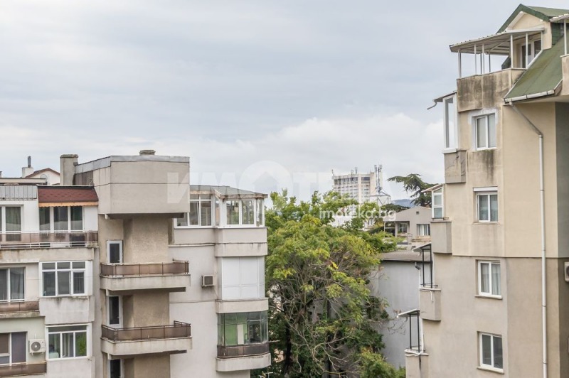 Myytävänä  2 makuuhuonetta Varna , Tsentar , 83 neliömetriä | 54679969 - kuva [12]