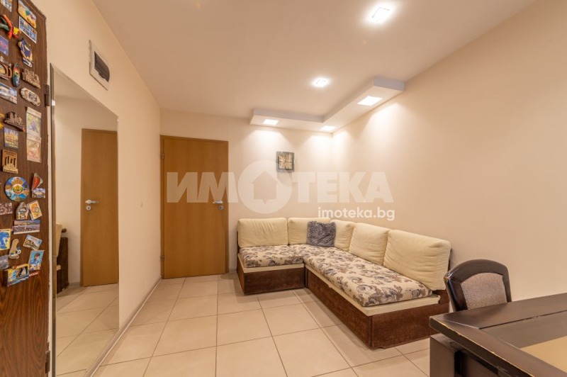 Myytävänä  2 makuuhuonetta Varna , Tsentar , 83 neliömetriä | 54679969 - kuva [3]