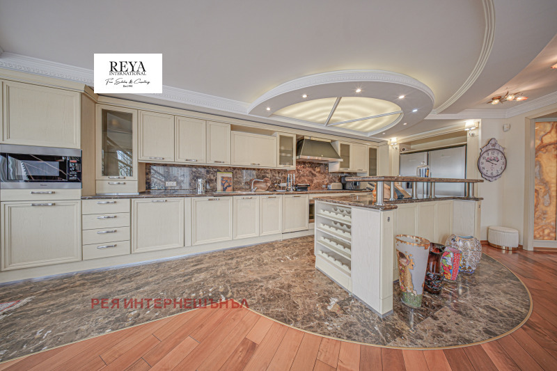 Продава  Мезонет град София , ж.гр.Южен парк , 235 кв.м | 80843706 - изображение [6]