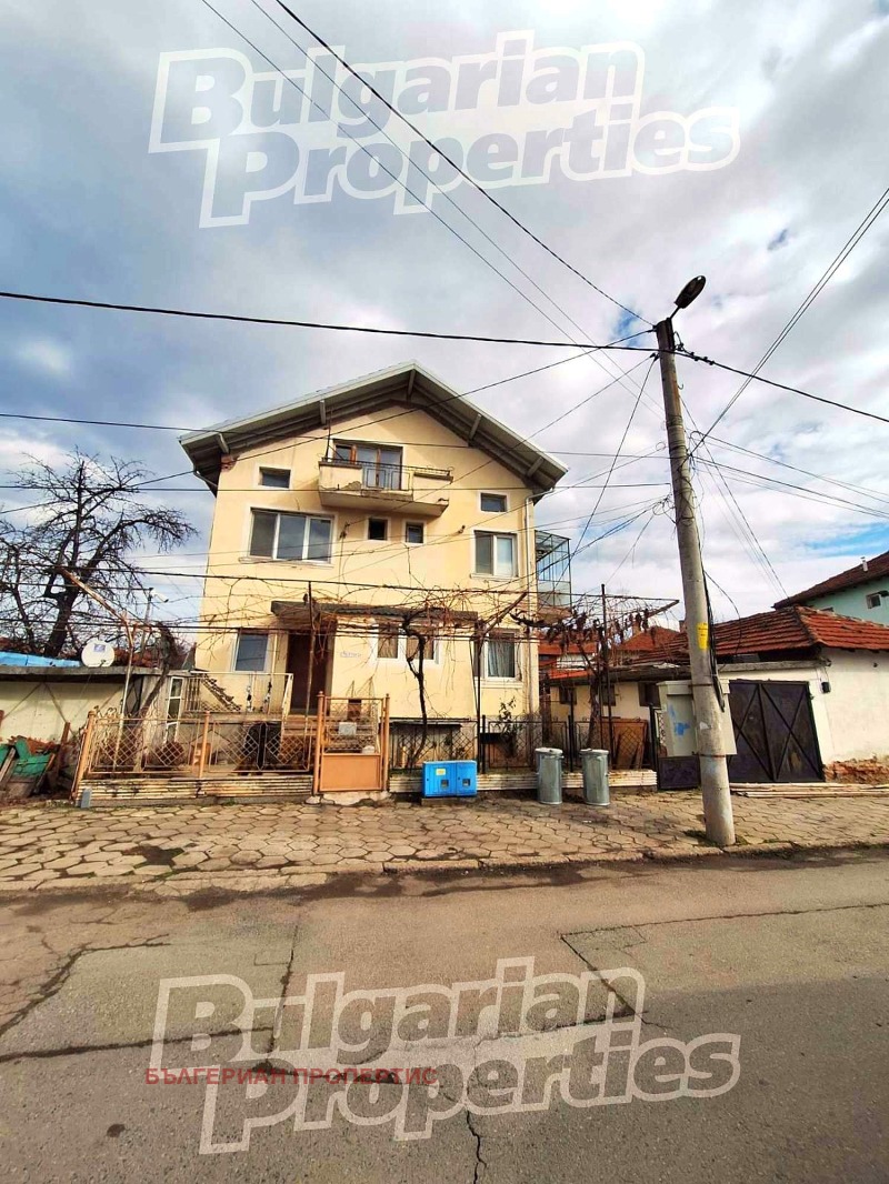 Продава  Етаж от къща град Кюстендил , Бузлуджа , 136 кв.м | 34389049