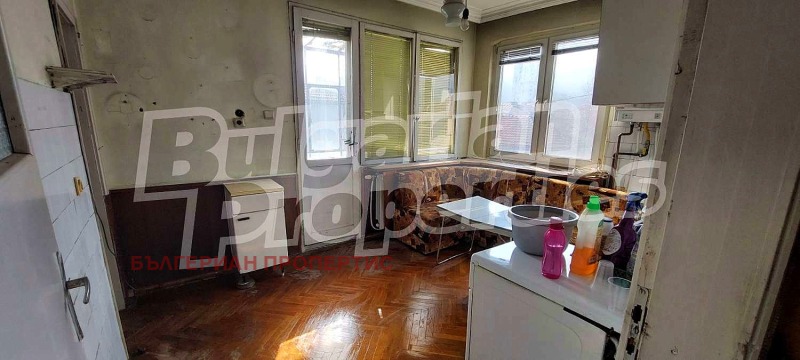 Продава  Етаж от къща град Кюстендил , Бузлуджа , 136 кв.м | 34389049 - изображение [2]