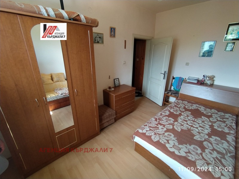 Продава 2-СТАЕН, град Кърджали, Център • 115000 лв. / 58798.57 € • 93154571 1