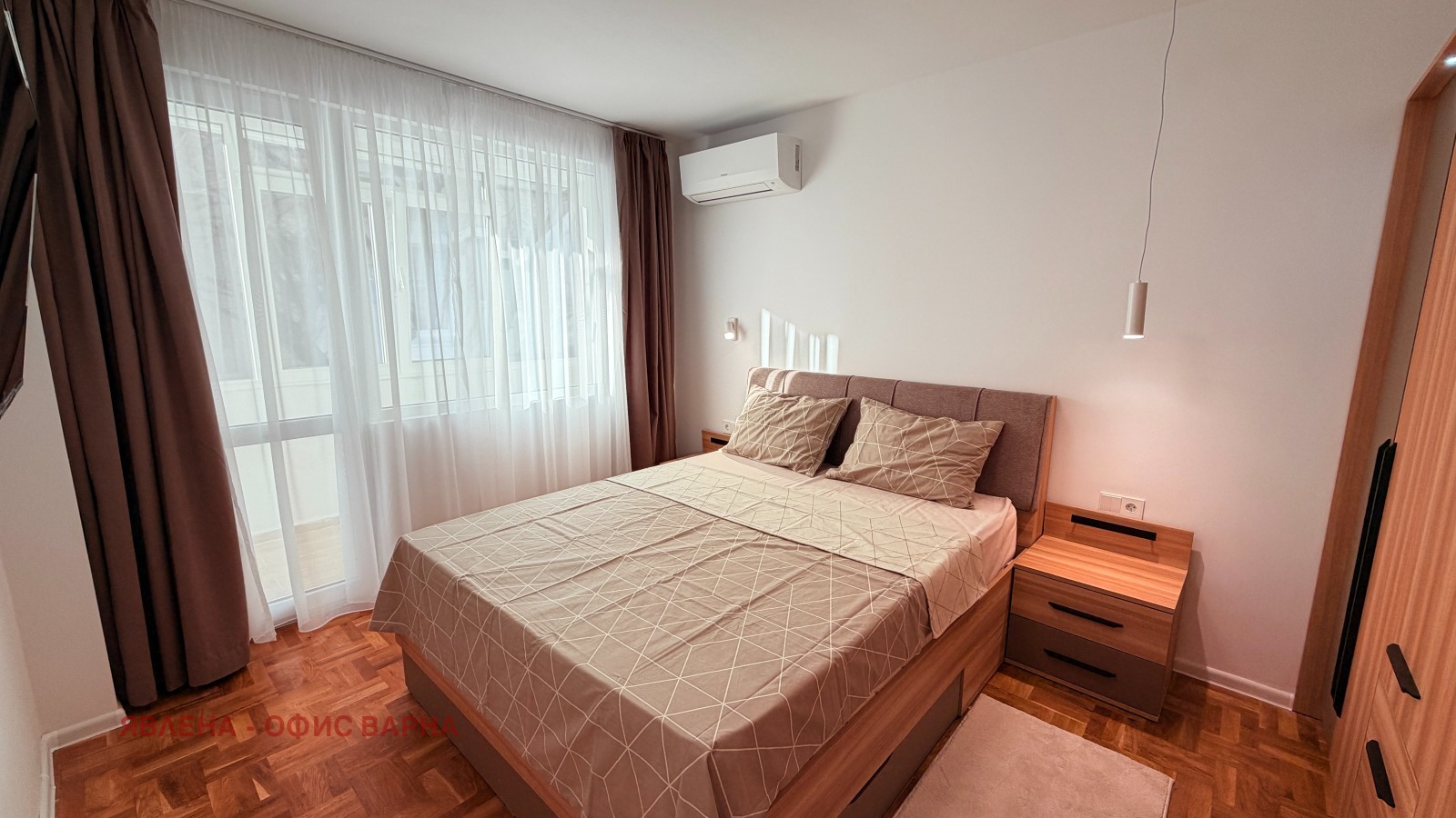 Продава 4-СТАЕН, гр. Варна, Зимно кино Тракия