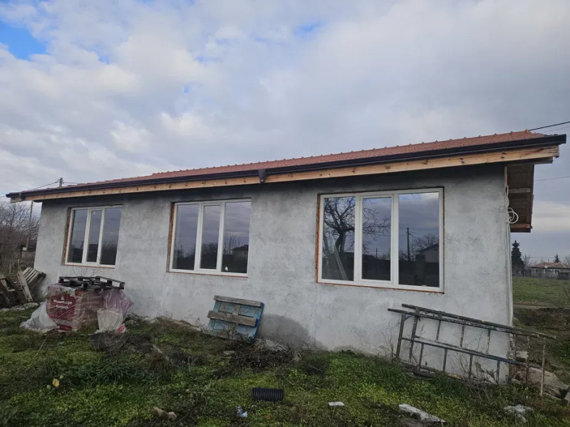 Продава КЪЩА в област Пловдив, с. Граф Игнатиево - 88 кв.м / 119 900 € » 234 504.02 лв., ТИТАН ПРОПЪРТИС ПРОДАЖБИ ПЛОВДИВ