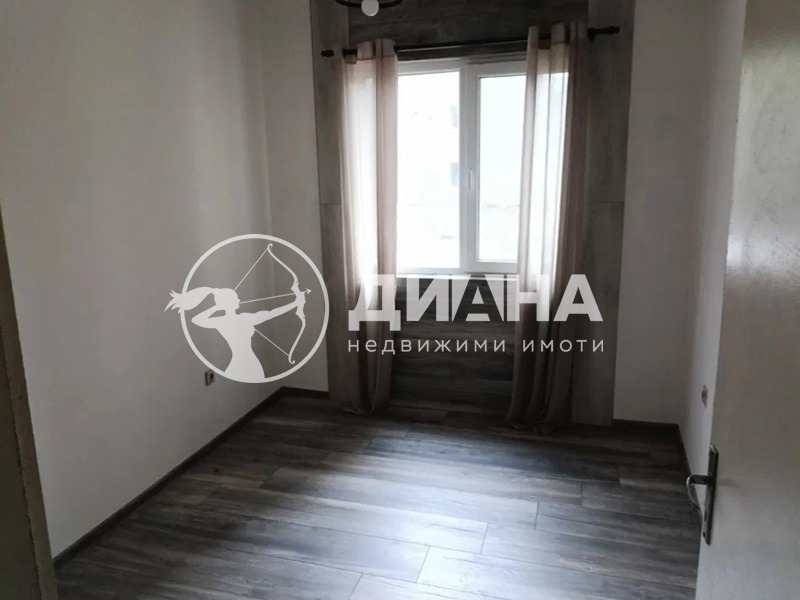 De vânzare  2 dormitoare Plovdiv , Ciuciuc Parij , 69 mp | 61580633