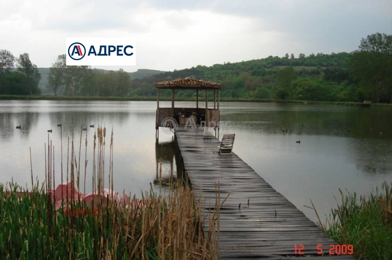 Na sprzedaż  Budynek przemysłowy region Warny , Wodica , 250 mkw | 35449565