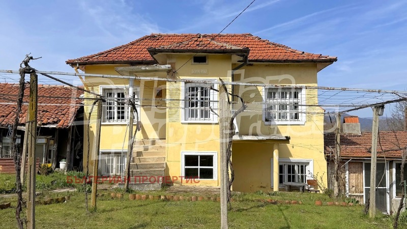 Продава КЪЩА в област Стара Загора, с. Елхово (Николаево) - 127 кв.м / 36 000 € » 70 409.88 лв., БЪЛГЕРИАН ПРОПЕРТИС