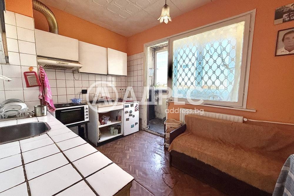 Продава 3-СТАЕН, гр. София, Карпузица, снимка 3 - Апартаменти - 53531256