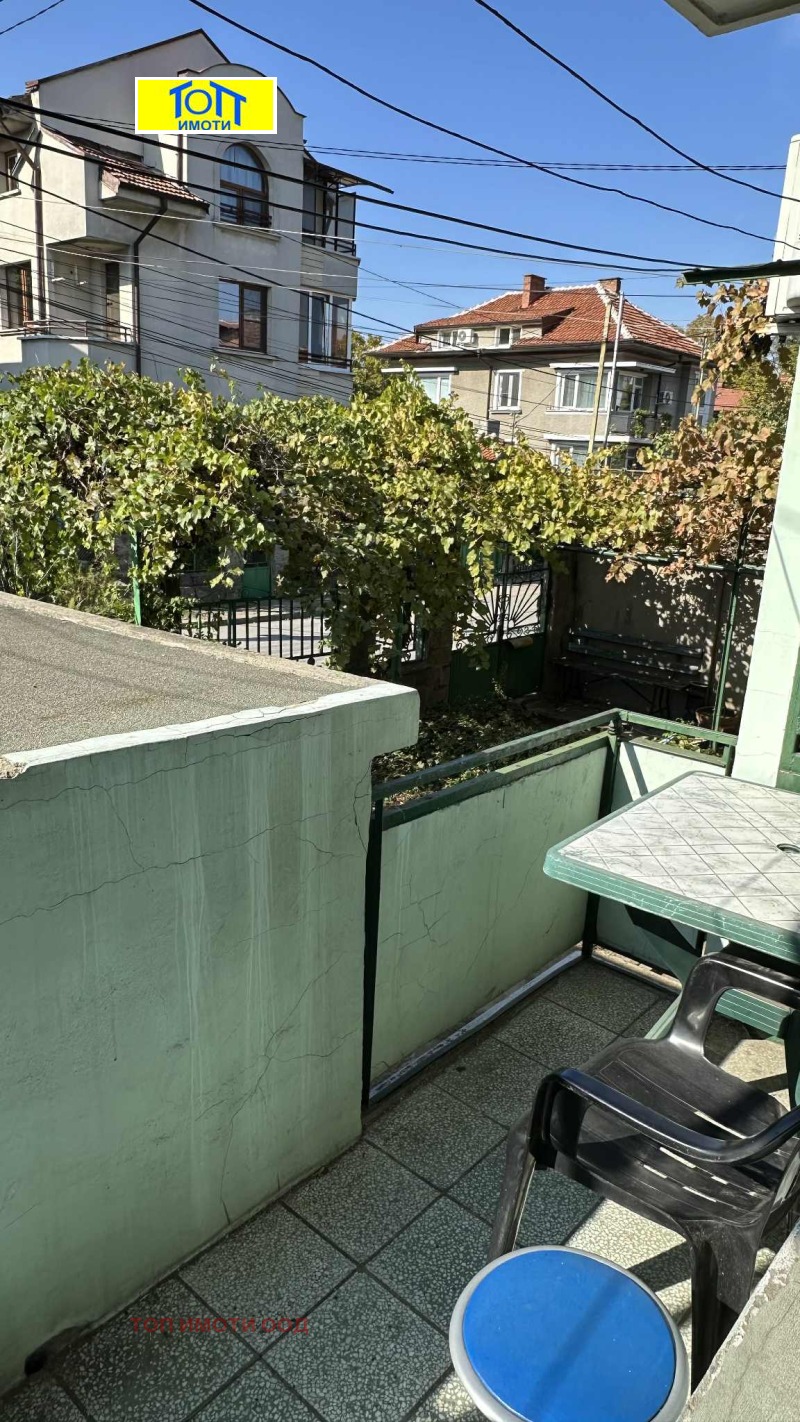 Продава ЕТАЖ ОТ КЪЩА, гр. Русе, Родина 2, снимка 8 - Етаж от къща - 52142862