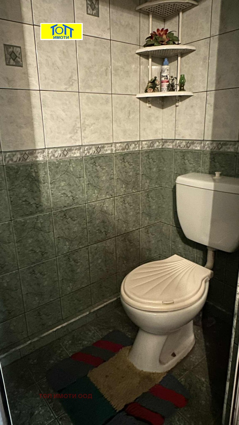 Продава ЕТАЖ ОТ КЪЩА, гр. Русе, Родина 2, снимка 15 - Етаж от къща - 52142862