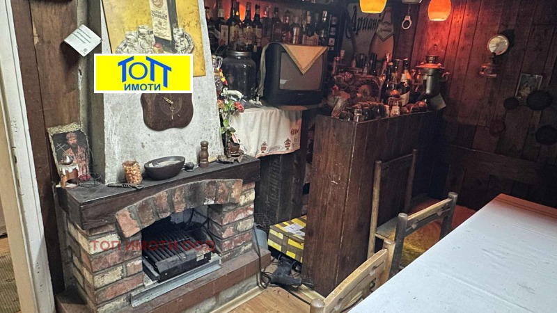 Продава ЕТАЖ ОТ КЪЩА, гр. Русе, Родина 2, снимка 13 - Етаж от къща - 52142862