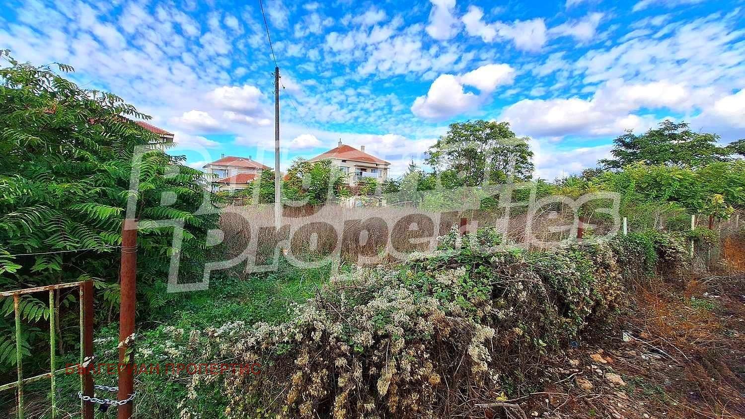 Продава КЪЩА, гр. Каварна, област Добрич, снимка 2 - Къщи - 52048232